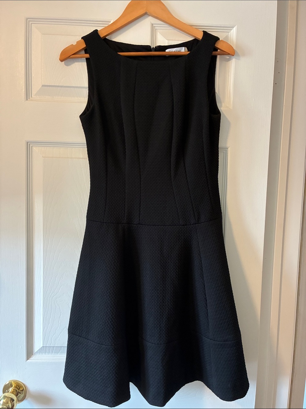 Calvin Klein Black Sleeveless Fit-and-Flare Dress size 4